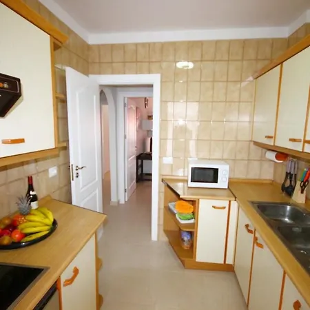Fabulous Two Bedroom Near Vistas In Cristianos Apartment Arona (Tenerife)